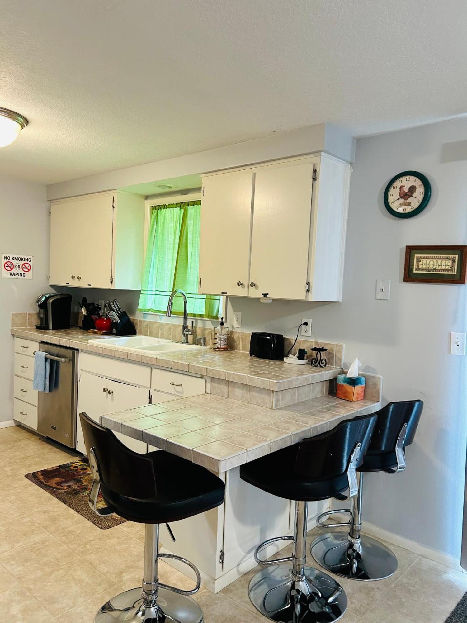 Emerald City 3 Bedroom 1 Bath Home Eugene Bagian luar foto