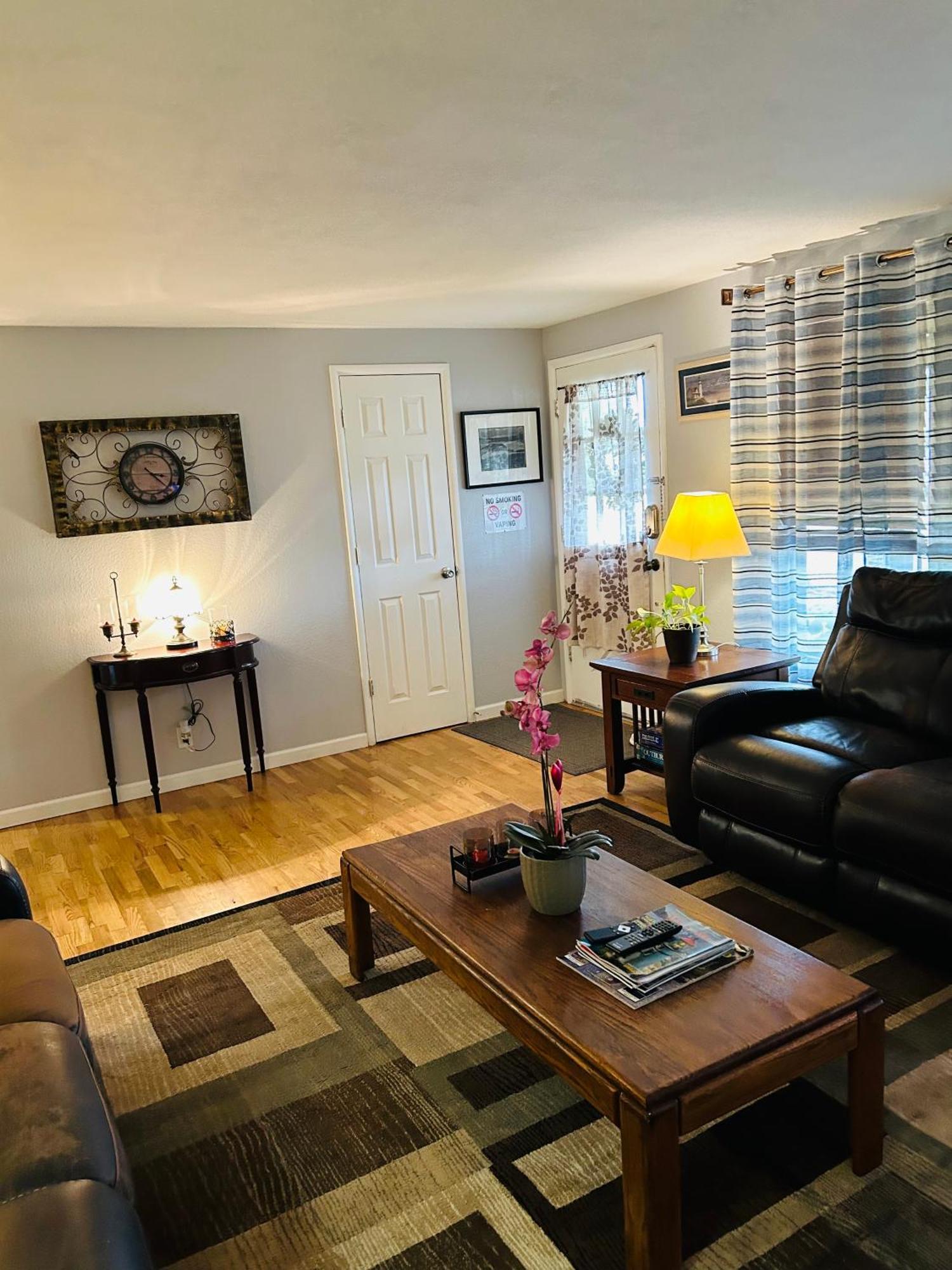 Emerald City 3 Bedroom 1 Bath Home Eugene Bagian luar foto